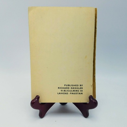 HAPPINESS IS RELATIVE by Richard Dangler RARE Illustrated Childrens Book - 第 2/5 張圖片