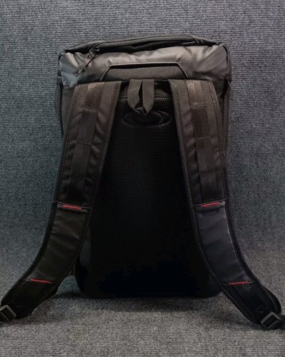 OAKLEY HALIFAX Zaino Nero Pro Pack 25L. Ritirato. Buone condizioni - Foto 4 di 14