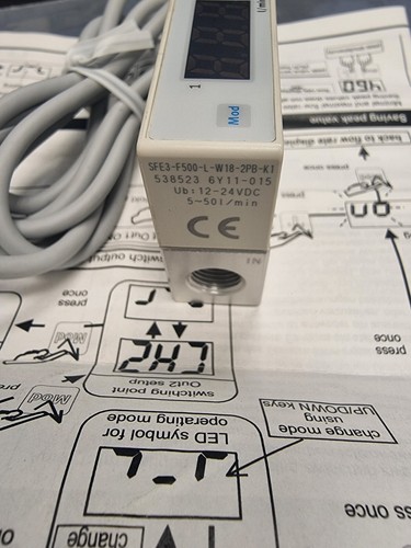 Festo SFE3-F500-L-W18-2PB-K1 Flow meter 5-50 l/min NEW original  - Picture 2 of 4