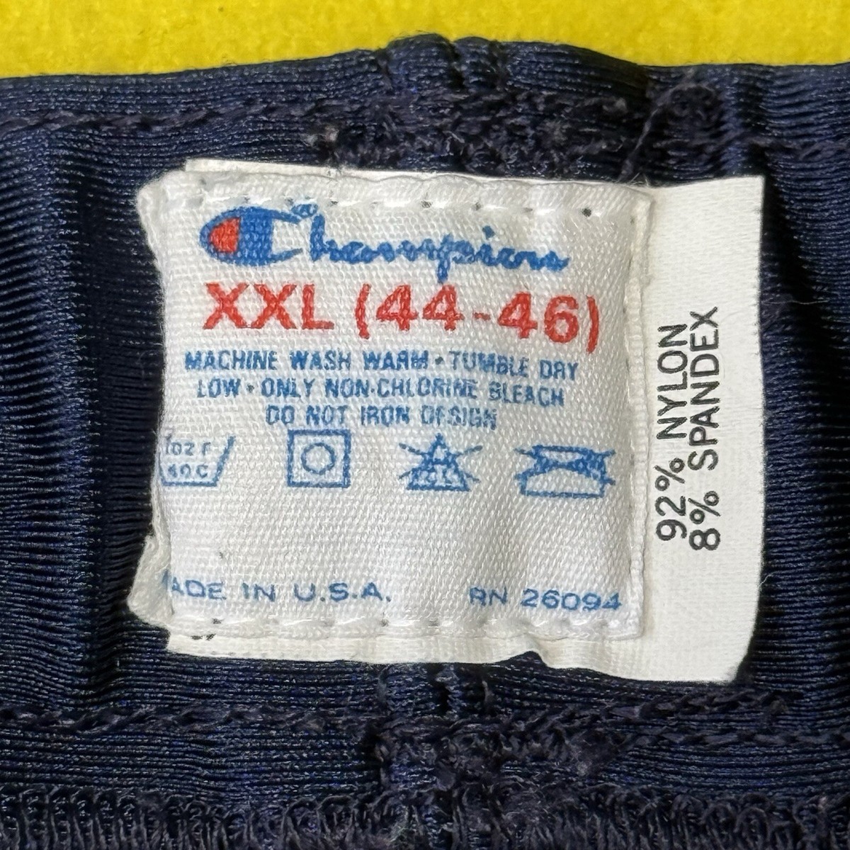 champion ヴィンテージ　MADE IN USA 44 Vintage Champion Women XXL (44-46) Sweat Short Embroidery