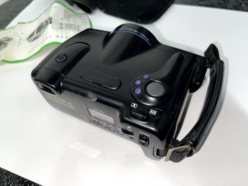 Fuji Fujifilm FZ-3000 Zoom Date 35mm film Bridge camera, w/case - Picture 3 of 5