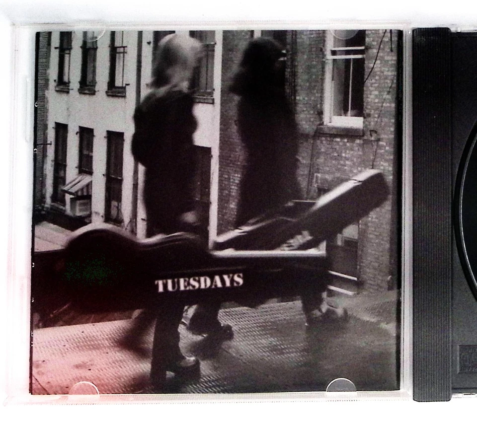 THE TUESDAYS  SELF TITLED  THE TUESDAYS  POLYDOR  RECORDS  CD 5338 Foto 3 de 4