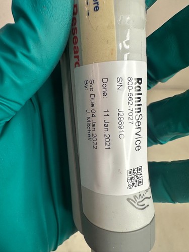 Pipeta de volumen ajustable Eppendorf Research plus 10 – 100 μL - Imagen 2 de 6