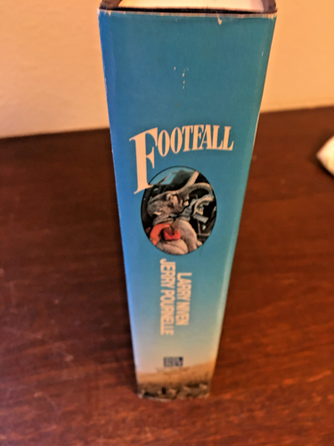 Footfall, Larry Niven & Jerry Pournelle, HC Book, BCE w Jacket, 1985 - Imagen 3 de 7