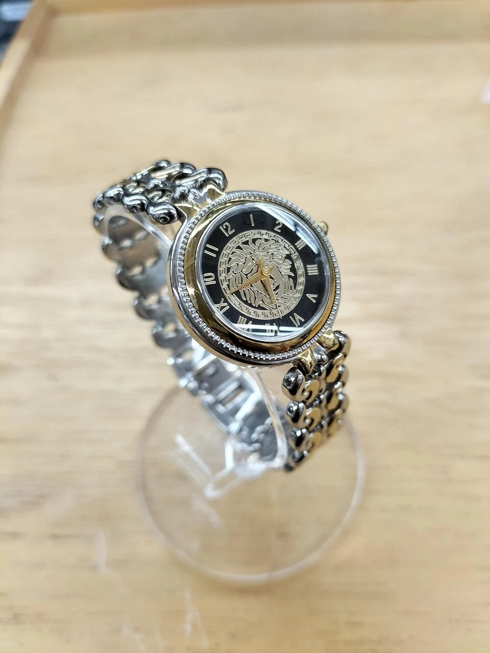 Orologio donna VERSACE Medusa 7008002 monete quadrante nero analogico quarzo usatoto te