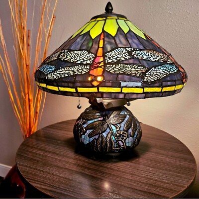 Tiffany Style Vivid Green Dragonfly Stained Glass Table Lamp