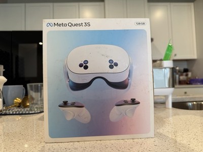 Meta Quest 3S 128GB VR Headset Complete System w/ Controllers   Tested Working  