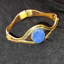 Vintage Metal Bracelet women's unsure of stone and metal