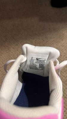 Nike Revolution 7 size 4 youth