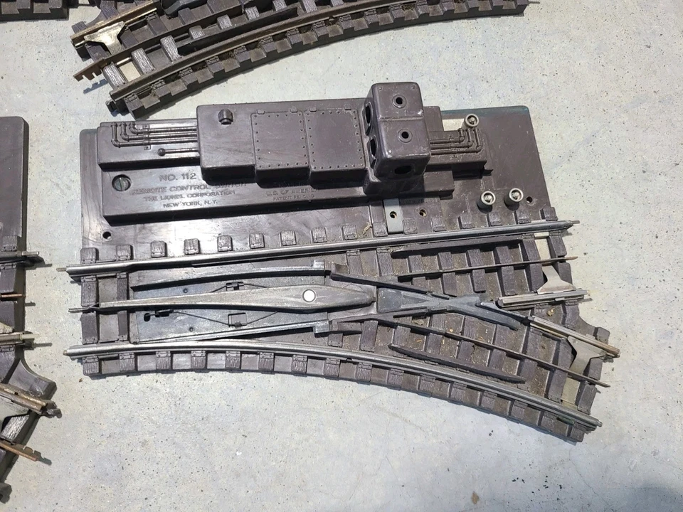 Vintage Lionel 112 LH & RH Super O Train Remote Control Switches Set Of 4 Pieces - Image 4 of 4