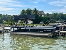 2025 Tahoe 2785 Cascade Entertainer  Black Matte