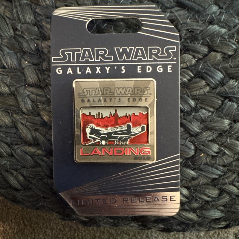 Disneyland Star Wars, Galaxy Edge Limited Release, Landing Pin