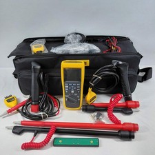 Fluke BT521 Advanced Battery Analyzer With Accessories