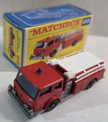 Vintage Lesney Matchbox #29 RED FIRE PUMPER TRUCK Original Box COMPLETE look