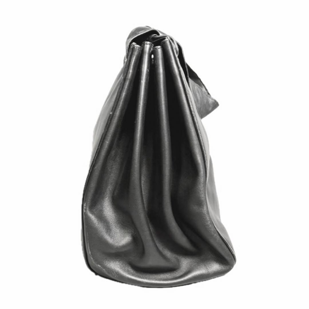 GUCCI 2002AW by Tom Ford Leather Shoulder Bag Black Rare Archive 