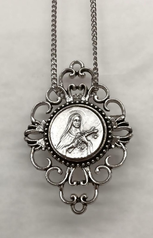 Delightful Looped Rim Silvertne Saint Teresa Roses Medal Pendant Necklace Brooch