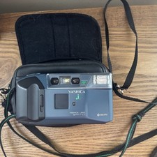 Yashica L AF Kyocera DX 32mm 3.5 Lens Point  Shoot 35mm Film Camera Y2K