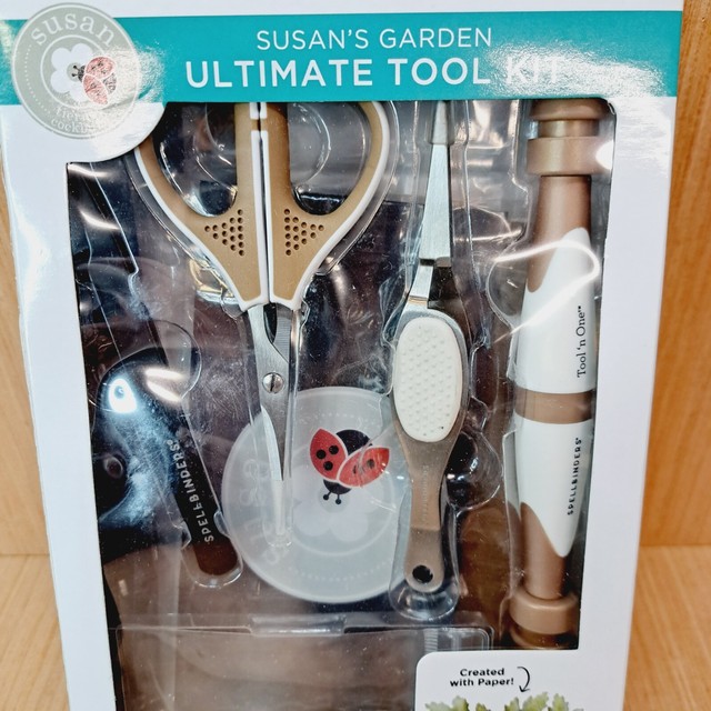 Spellbinders Ultimate Tool Kit SUSANSGARD - Set 15 Pezzi Per Fai Da Te E Crafts - Foto 8