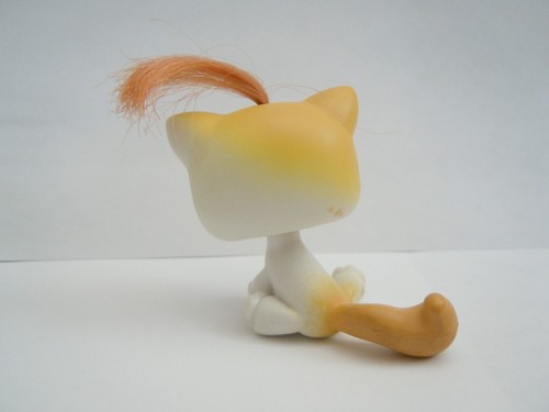 LITTLEST PET SHOP LPS #42 GATO amarillo con pelo real amarillo con imán de ojos azules - Imagen 3 de 5