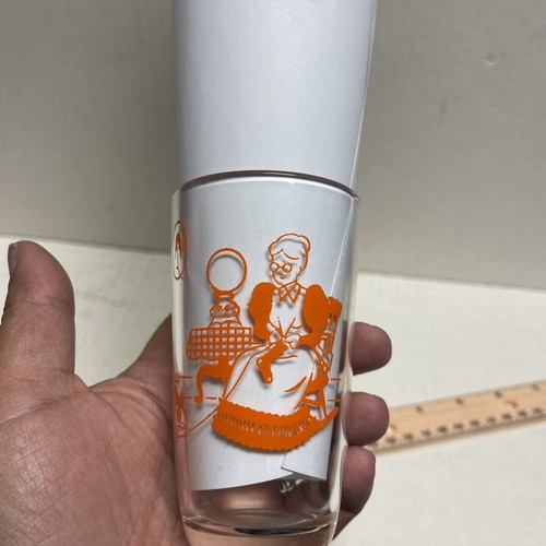 Vintage Drinking Glass Couple Using Stereoscope Stereoviewer Viewer - Picture 4 of 7