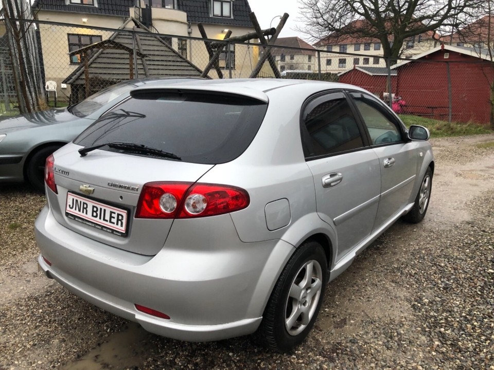 Модель машины lacetti