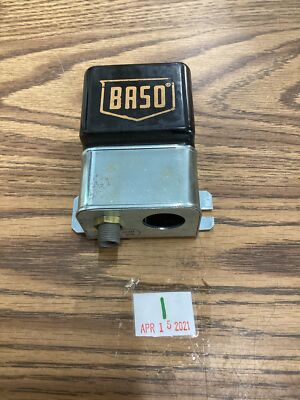 Baso 861-1 Pilot Light Switch 8611 NOS (#2)