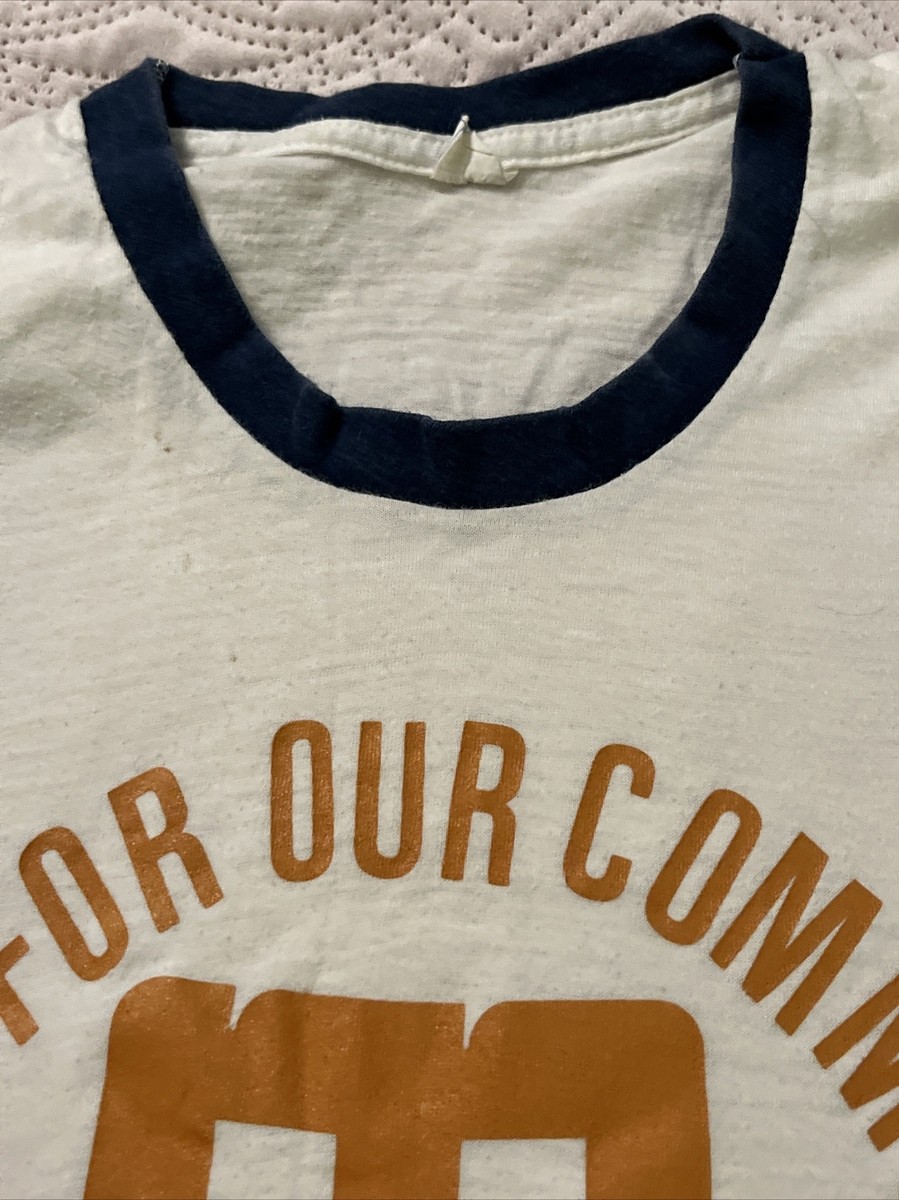 1980’s CARING FOR OUR COMMUNITY MEMORIAL HOSPITAL XL GRAPHIC VT-SHIRT RARE VTG View 3