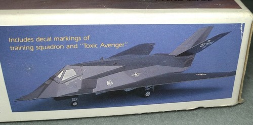 Academy Minicraft "Ghost Of Baghdad" 1/72 scale F-117A Stealth Fighter -IOB- - Picture 6 of 8