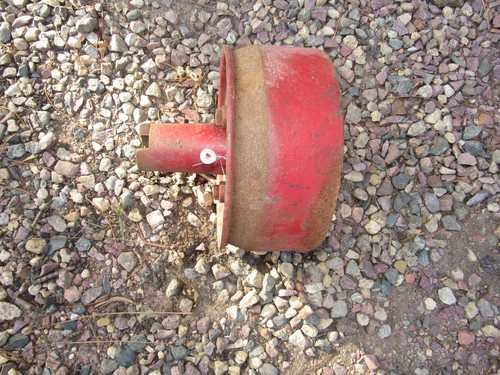 IH FARMALL TRACTOR IMPLEMENT CAST IRON PULLEY 621368R1 - Picture 4 of 8