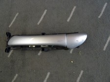 Mercedes E-Klasse W211 S211 Türgriff links hinten C775 Iridiumsilber, Kratzer Mercedes E-Klasse W211 S211 Türgriff links hinten C775 Iridiumsilber, Kratzer