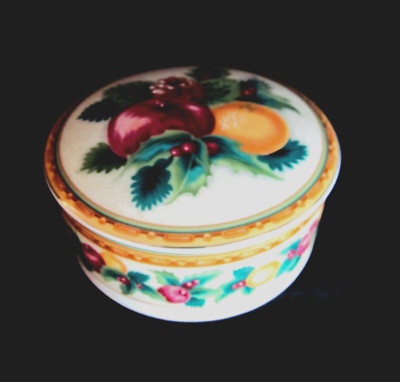 Mikasa Holiday Fruit Porcelain Lidded Dish Candy/Trinket/Gift UT111/683 Japan
