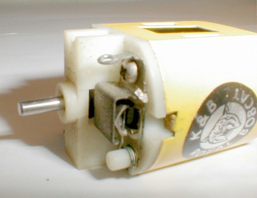 Royal BobCat 36D Mabuchi Motor 9 Volt Yellow Hi Perf Brushes Pinion K & B NOS - Picture 4 of 12
