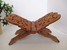 One Piece Hand Carved Wooden Book Holder  Oak Leaf Pattern