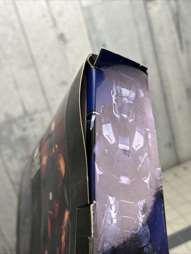 Marvel Legends War Machine & Iron Man Mark 27 Avengers Civil War *BOX NOT MINT - Picture 6 of 12