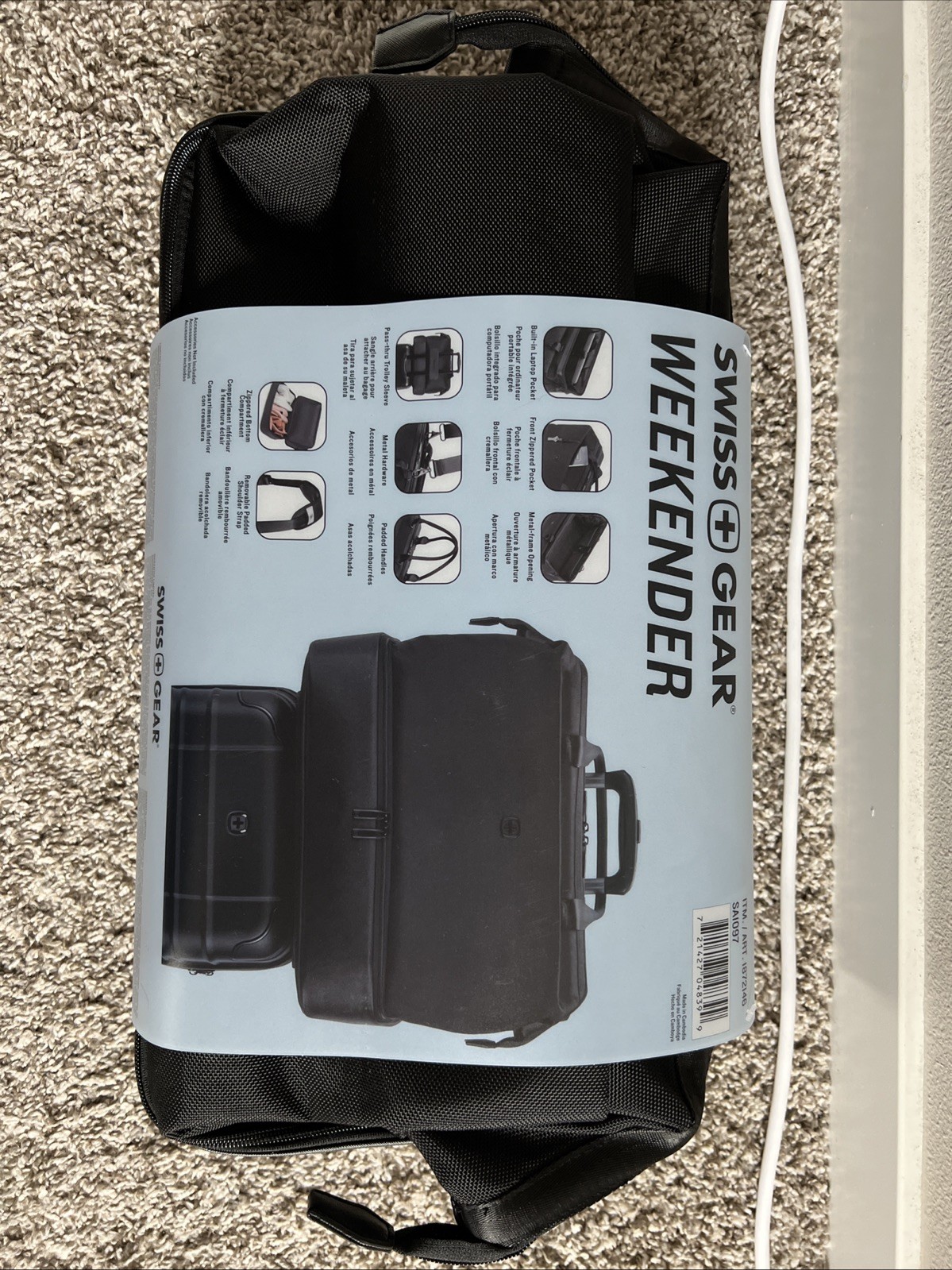 SWISSGEAR Weekender NWT Travel Tote Bag BLACK 10"WX18"LX15"H