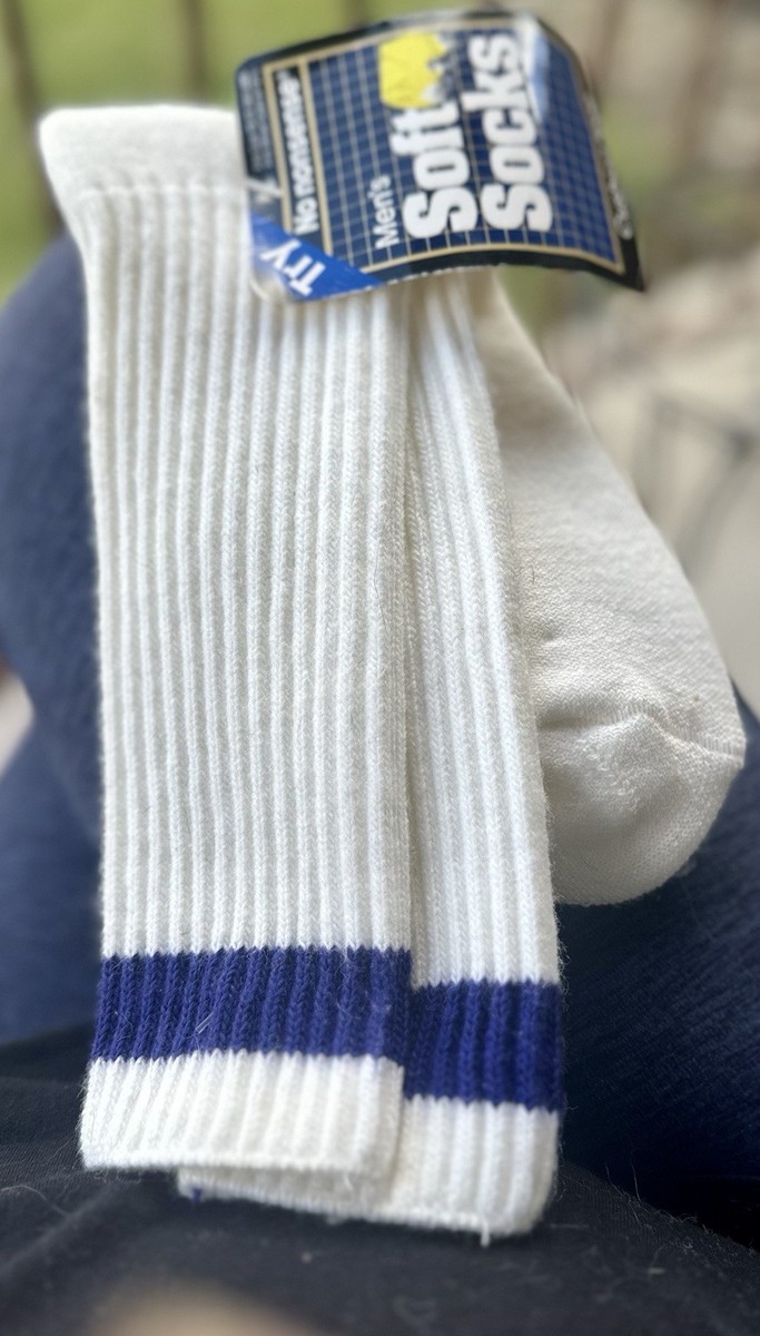 Vintage 1988 Deadstock  No Nonsense Blue Stripe Tube Socks Cushion Foot 10-13