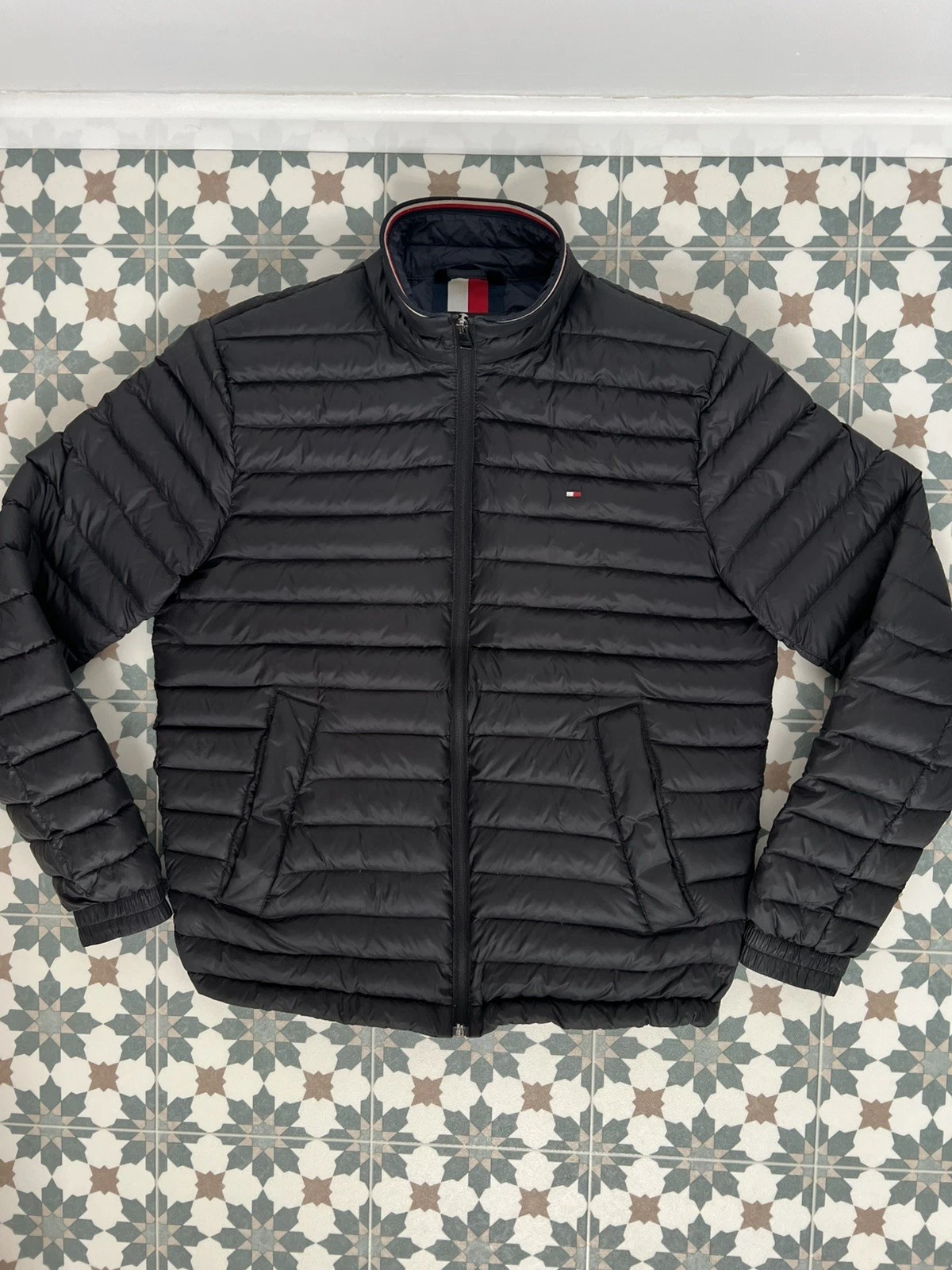 Tommy Hilfiger Men's Down Puffer Jacket Lightweight Tech - Medium - Black