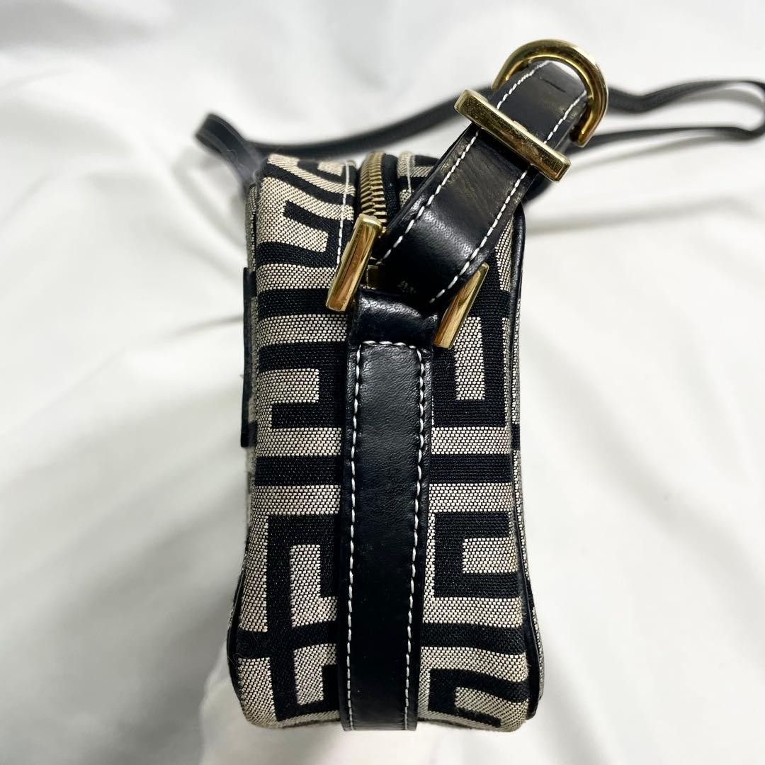 GIVENCHY 4G Logo Nylon Leather Shoulder Bag Black Tassel Large Vintage FromJapan thumbnail 21