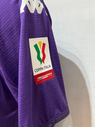 Maglia ufficiale ACF Fiorentina 2022/23 Finale Coppa Italia MILENKOVIC - Foto 4 di 5