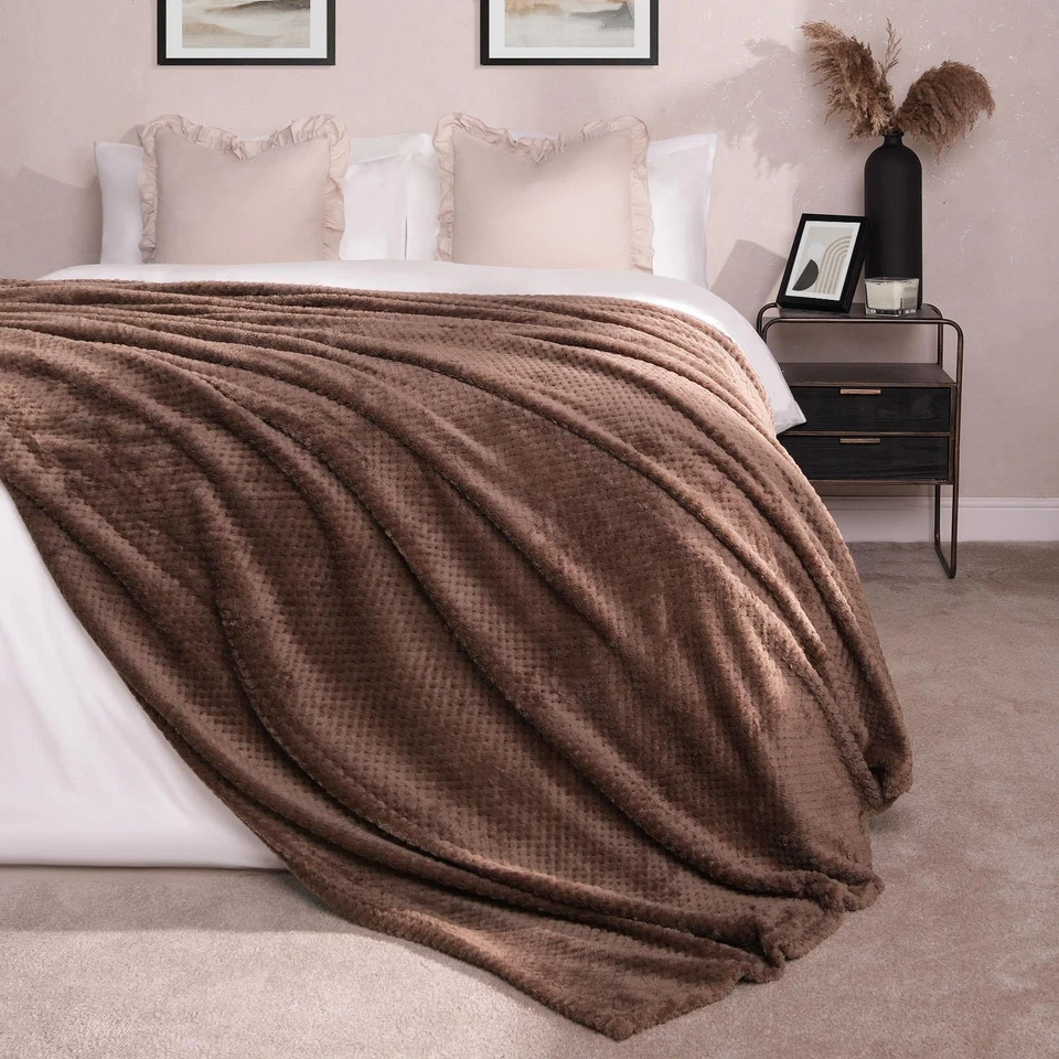 OHS Luxury Popcorn Waffle Blanket Large Warm Fleece Throw Over Bed Travel - Image 1 of 4