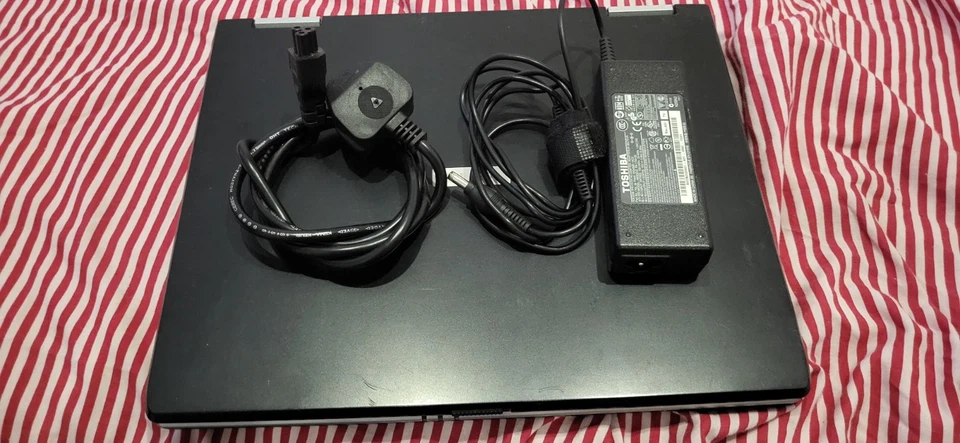 Toshiba Satellite Pro L10 15" Celeron M370 1.5Ghz 768MB Ram 160GB HDD  - Image 4 of 4