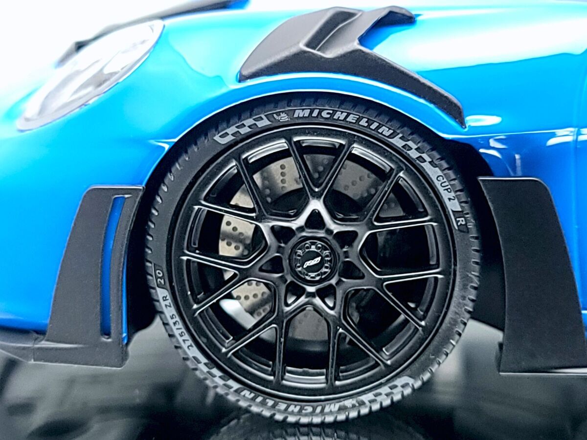Minichamps Porsche 911 (992) GT3 RS 2023 Blue & Black Minichamps Porsche 911 (992) GT3 RS 2023 Blue & Black
