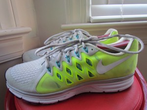 nike vomero 9 womens