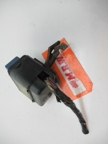 FUSE BOX BLOCK POWER RELAY 88263-21010 88263-32070 01 02 03 04 05 TOYOTA RAV4 - Picture 8 of 11