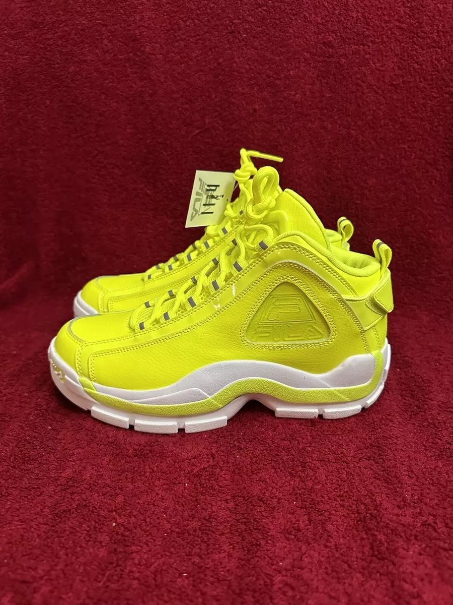 Luminous green sales fila shoes