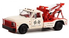 Greenlight 1967 Chevrolet C-30 Dually Wrecker 51st Indy 500 Official Truck 1:18