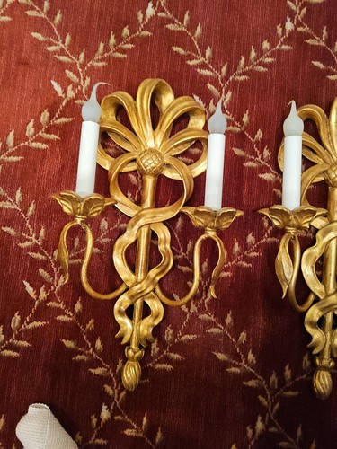 Hand Carved Gold Leaf Electric Pair Of Wall Sconces Made In Italy - Picture 3 of 11
