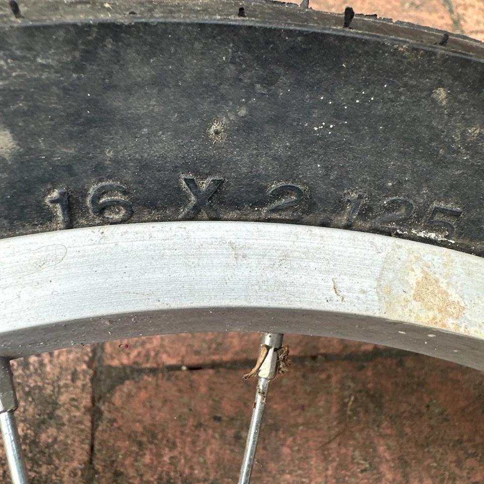 Rueda delantera para cochecito Schwinn Jogger - 16" - liberación rápida Foto 3 de 4