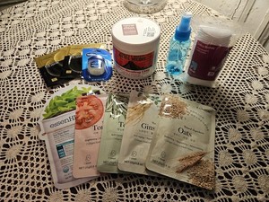 Lot of NEW Collagen Essence Facial Masks 24k Gold Eye Masks Indian Healing Clay