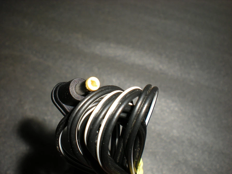 Адаптер питания Vertex Standard NC-88B 351202OO3CT для зарядного устройства док-станции CD-38 - Изображение 3 из 4